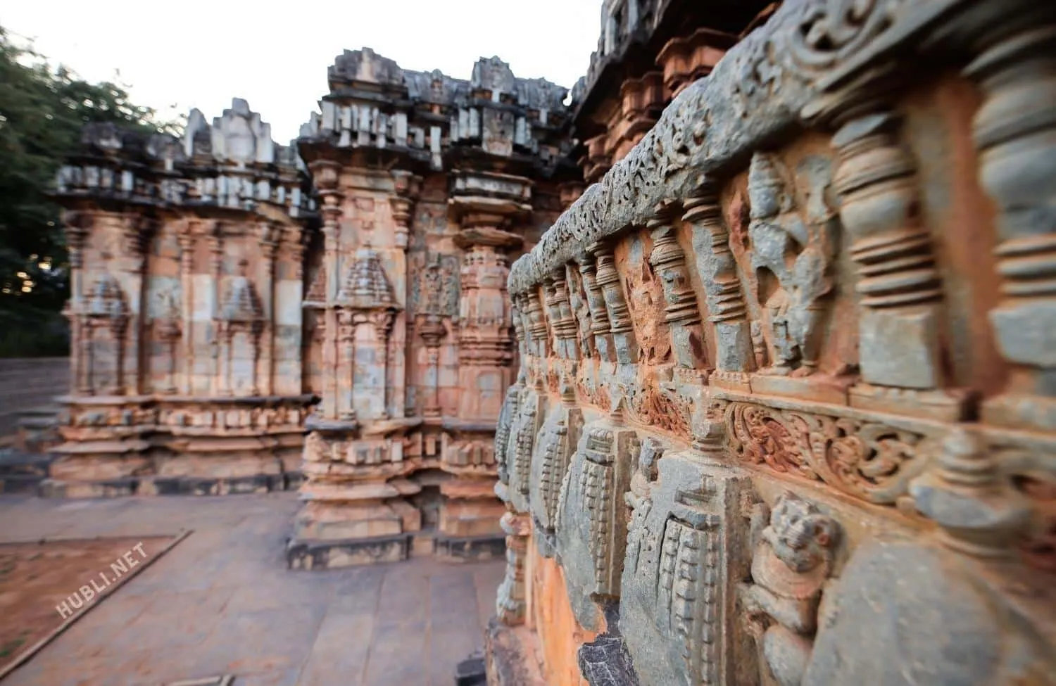 Chandramouleshwara Temple Hubli inside the compound