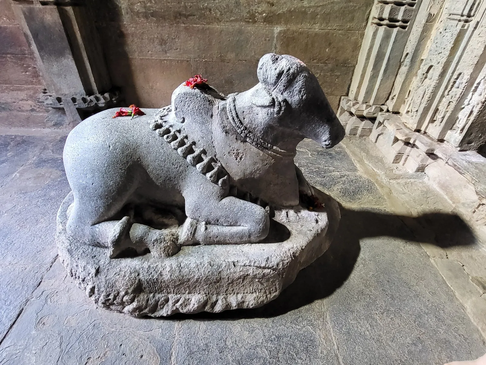 Nandi inside the Chandramouleshwara temple