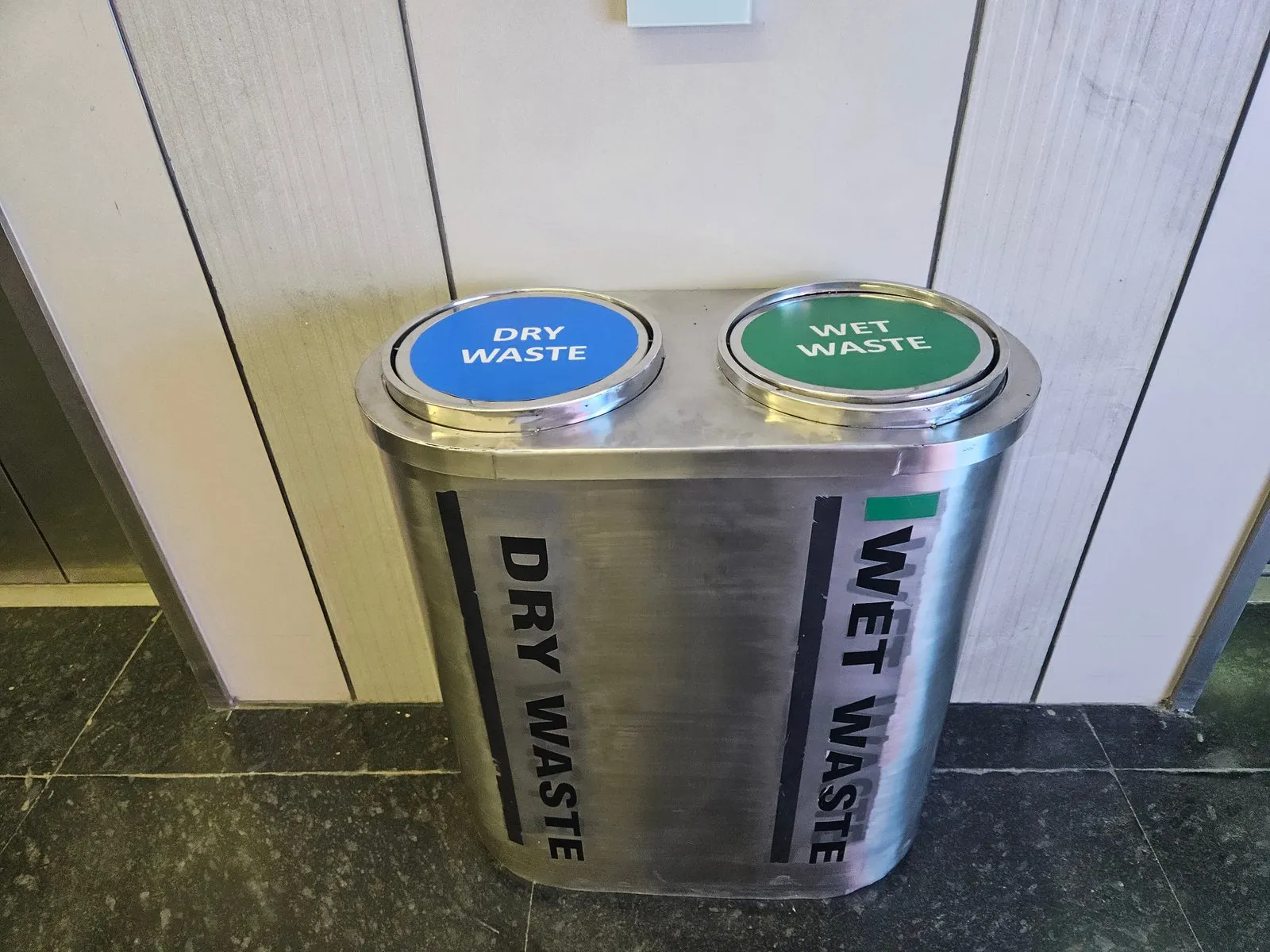 Trash bins at Inorbit mall, Hubli